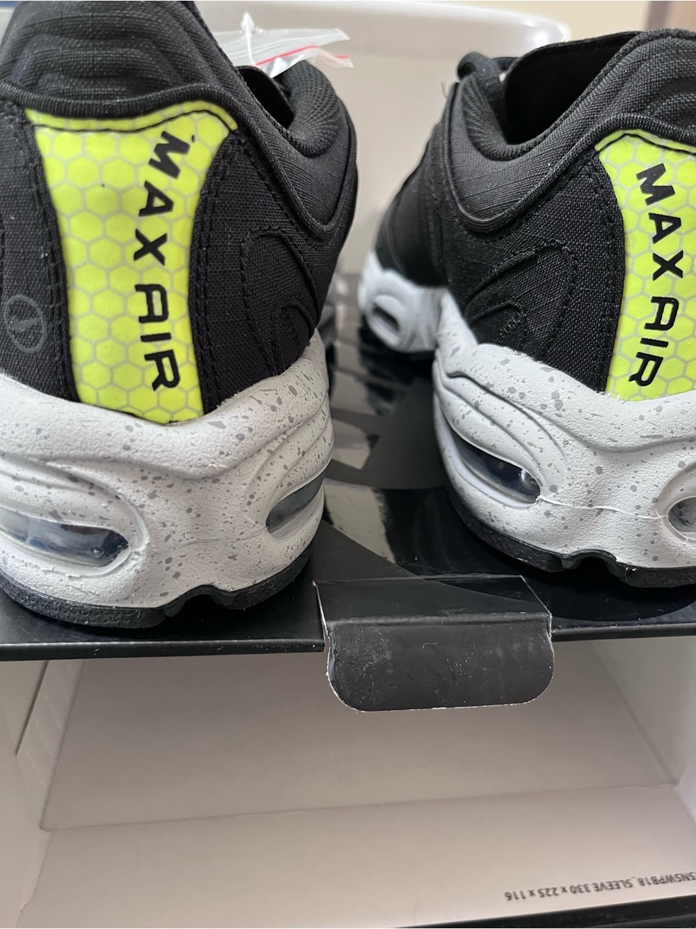 NIKE AIR MAX TAILWIND IV SP Black Men's Air-Cushion Athletic Sneakers SIZE 10 - Picture 3 of 8
